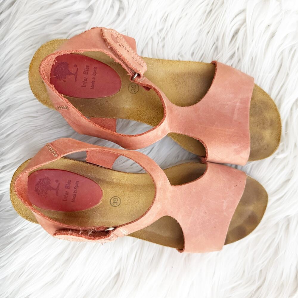 Women's Coral Slingback Comfort Sandal - Picture 3 of 7